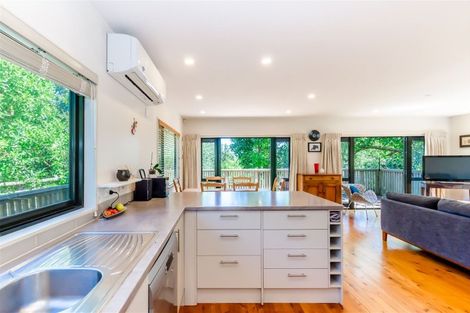 Photo of property in 30 Dell Road, Raumati South, Paraparaumu, 5032