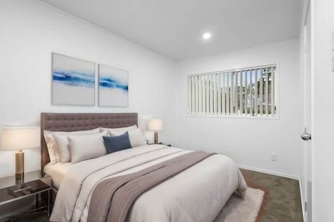 Photo of property in 2/4 Roys Road, Weymouth, Auckland, 2103