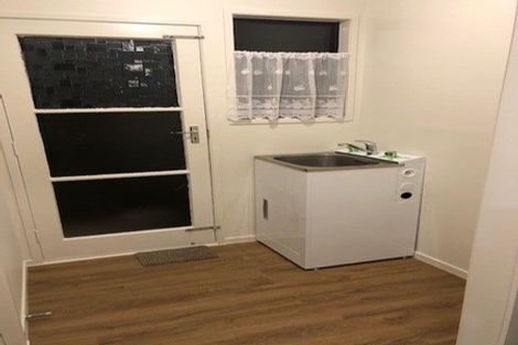 Photo of property in 2/10 Taitimu Drive, Weymouth, Auckland, 2103