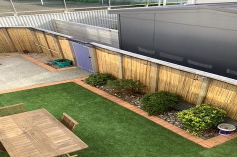 Photo of property in 14 Latimer Way, Petone, Lower Hutt, 5012