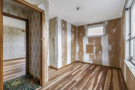 Photo of property in 10 Olive Street, Manurewa, Auckland, 2102