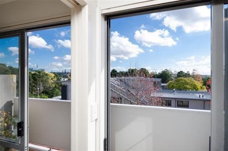 Photo of property in 3e/30 Westward Ho, Glen Eden, Auckland, 0602