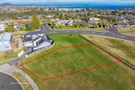 Photo of property in 62 Huka Heights Drive, Rangatira Park, Taupo, 3330