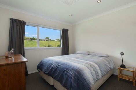 Photo of property in 100 Falcon Drive, Welcome Bay, Tauranga, 3112