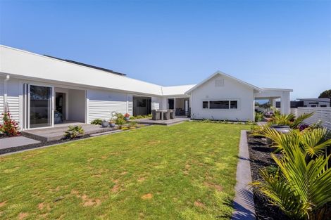 Photo of property in 30 Nadine Stanton Drive, Bell Block, New Plymouth, 4312