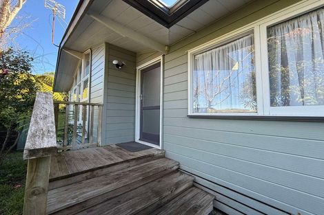 Photo of property in 27 Huntleigh Park Way, Ngaio, Wellington, 6035