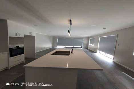 Photo of property in 30 Combat Street, Papakura, 2110