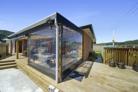 Photo of property in 2/19 Twickenham Street, Wainuiomata, Lower Hutt, 5014