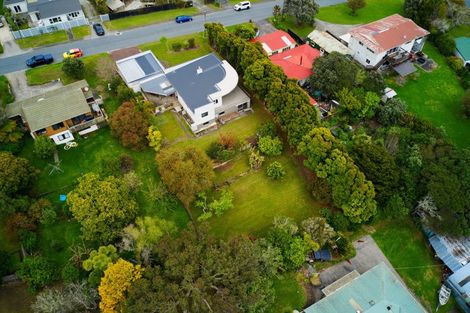 Photo of property in 15 St James Avenue, Helensville, 0800