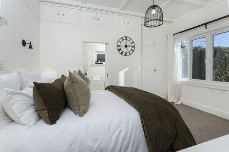 Photo of property in 313 Royal Road, Massey, Auckland, 0614