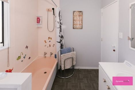 Photo of property in 7 Lydia Place, Kelvin Grove, Palmerston North, 4414