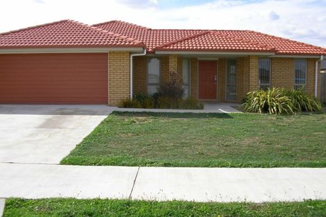 Photo of property in 42 Wiltshire Drive, Huntington, Hamilton, 3210