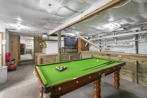 Photo of property in 12 Fitzherbert Avenue, West Harbour, Auckland, 0618