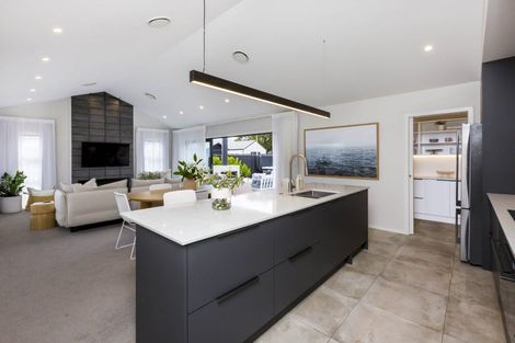 Photo of property in 20 Salisbury Crescent, Wallaceville, Upper Hutt, 5018