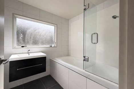 Photo of property in 13a King Richard Place, Browns Bay, Auckland, 0630
