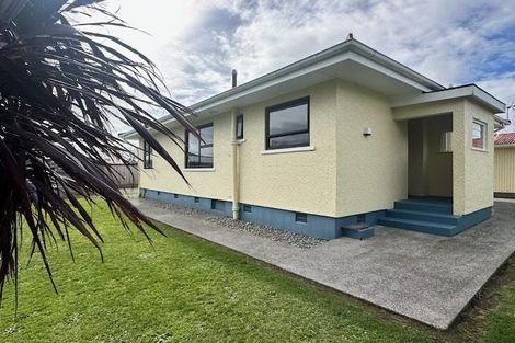 Photo of property in 516 Richmond Road, Lepperton, New Plymouth, 4373