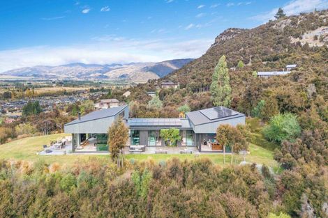 Photo of property in 48 Kanuka Rise, Albert Town, Wanaka, 9305