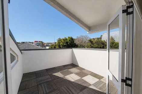 Photo of property in 13a King Richard Place, Browns Bay, Auckland, 0630