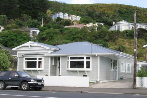 Photo of property in 14 Derwent Street, Island Bay, Wellington, 6023