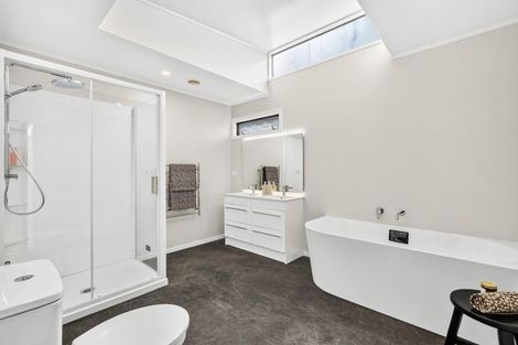 Photo of property in 214 Studholme Street, Morrinsville, 3300