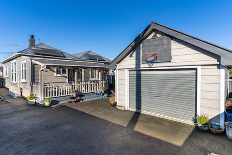 Photo of property in 196 Oxford Street, South Dunedin, Dunedin, 9012