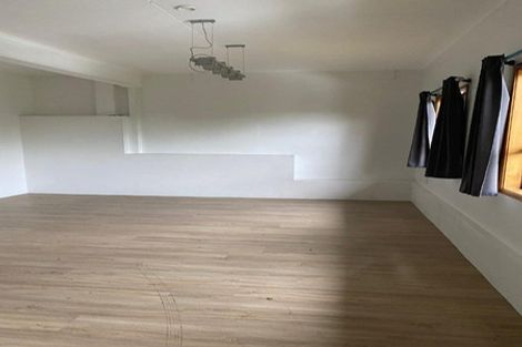 Photo of property in 5 Braemar Terrace, Johnsonville, Wellington, 6037