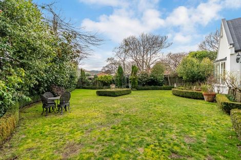 Photo of property in 1 Oakmont, Heretaunga, Upper Hutt, 5018