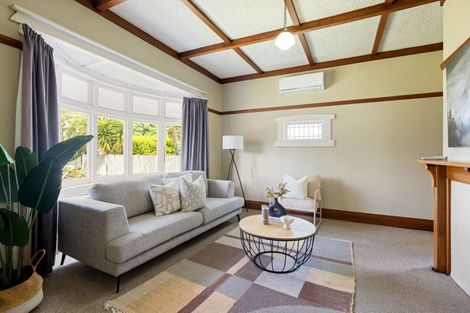 Photo of property in 15 Saint Winifreds Avenue, Hamilton East, Hamilton, 3216