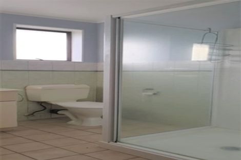 Photo of property in 27 Harris Road, Mount Wellington, Auckland, 1051