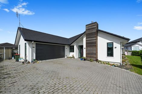 Photo of property in 5 Batten Drive, Flagstaff, Hamilton, 3210