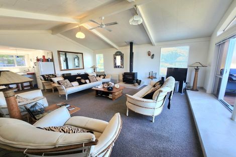 Photo of property in 166 Haven Street, Moeraki, 9482