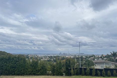 Photo of property in 4 Speedy Crescent, Hillcrest, Auckland, 0627