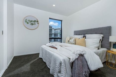 Photo of property in 5 Papa Takaro Lane, Flat Bush, Auckland, 2019