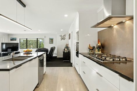 Photo of property in 20 Montia Close, Papamoa Beach, Papamoa, 3118