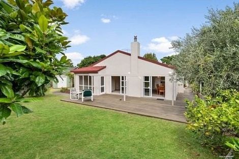 Photo of property in 10 Wineberry Place, Albany, Auckland, 0632