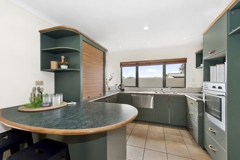 Photo of property in 18a Vardon Road, St Andrews, Hamilton, 3200