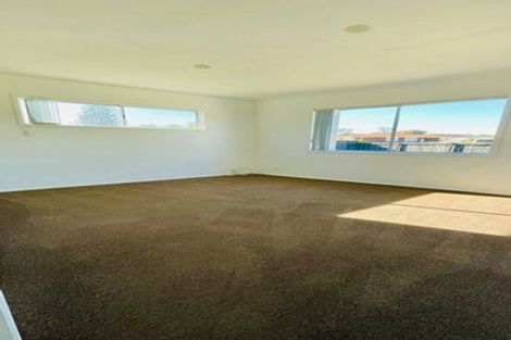 Photo of property in 2 Cramond Drive, Mangere East, Auckland, 2024