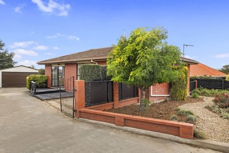 Photo of property in 39 Reginald Street, Burwood, Christchurch, 8083