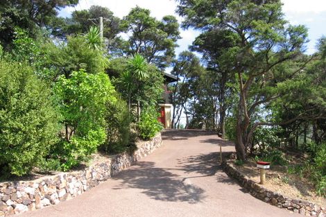 Photo of property in 15 Albert Crescent, Ostend, Waiheke Island, 1081