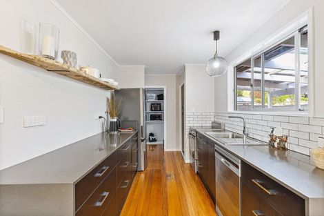 Photo of property in 6 Coey Place, Glen Eden, Auckland, 0602