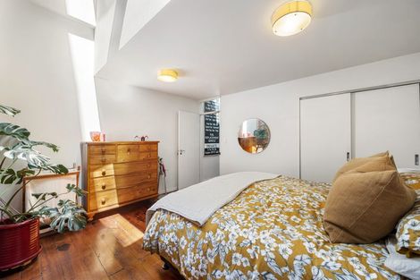 Photo of property in Courtenay Mews Apartments, 7/14 Alpha Street, Te Aro, Wellington, 6011