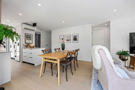 Photo of property in 2/23 Strowan Avenue, Fairfield, Hamilton, 3214