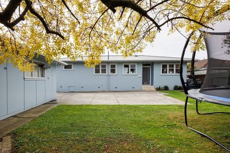 Photo of property in 3 Wincanton Place, Awapuni, Palmerston North, 4412