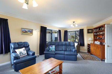 Photo of property in 11 Idesia Grove, Richmond, 7020