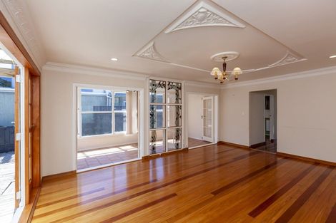 Photo of property in 81 Glen Road, Raumati South, Paraparaumu, 5032