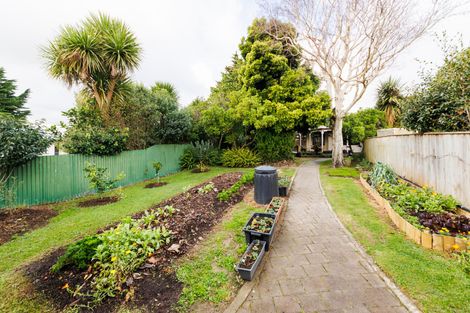 Photo of property in 14a York Place, Awapuni, Palmerston North, 4412