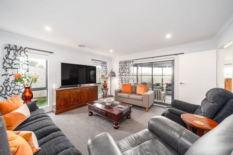 Photo of property in 4 Antigua Way, Grenada Village, Wellington, 6037