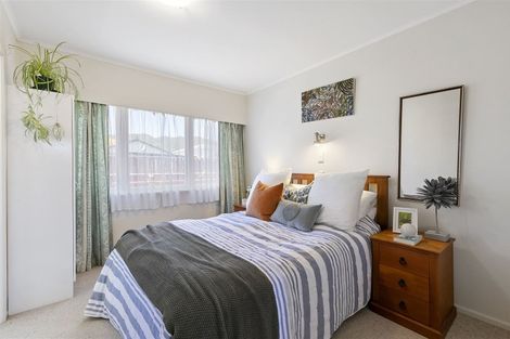 Photo of property in 1-20/27 Whites Line West, Woburn, Lower Hutt, 5010