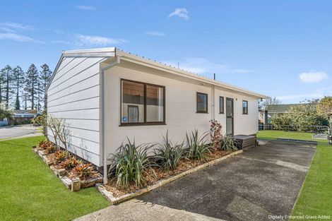 Photo of property in 5 Titoki Place, Edgecumbe, 3120