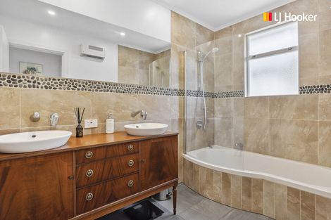 Photo of property in 10a Wharfdale Street, Macandrew Bay, Dunedin, 9014